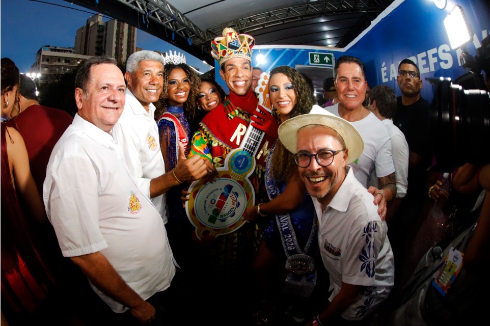 Governador destaca impacto econômico do Carnaval da Bahia durante abertura oficial da folia em Salvador