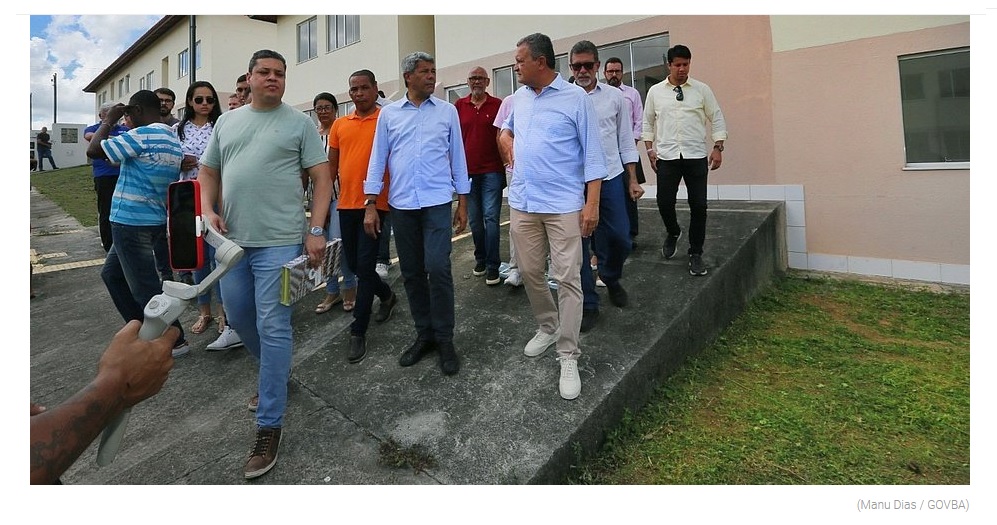 Jerônimo Rodrigues e ministro Rui Costa vistoriam residenciais do Minha Casa, Minha Vida