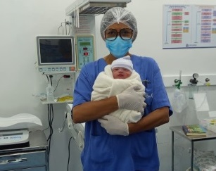 Nasce no Hospital da Mulher o primeiro bebê de 2026